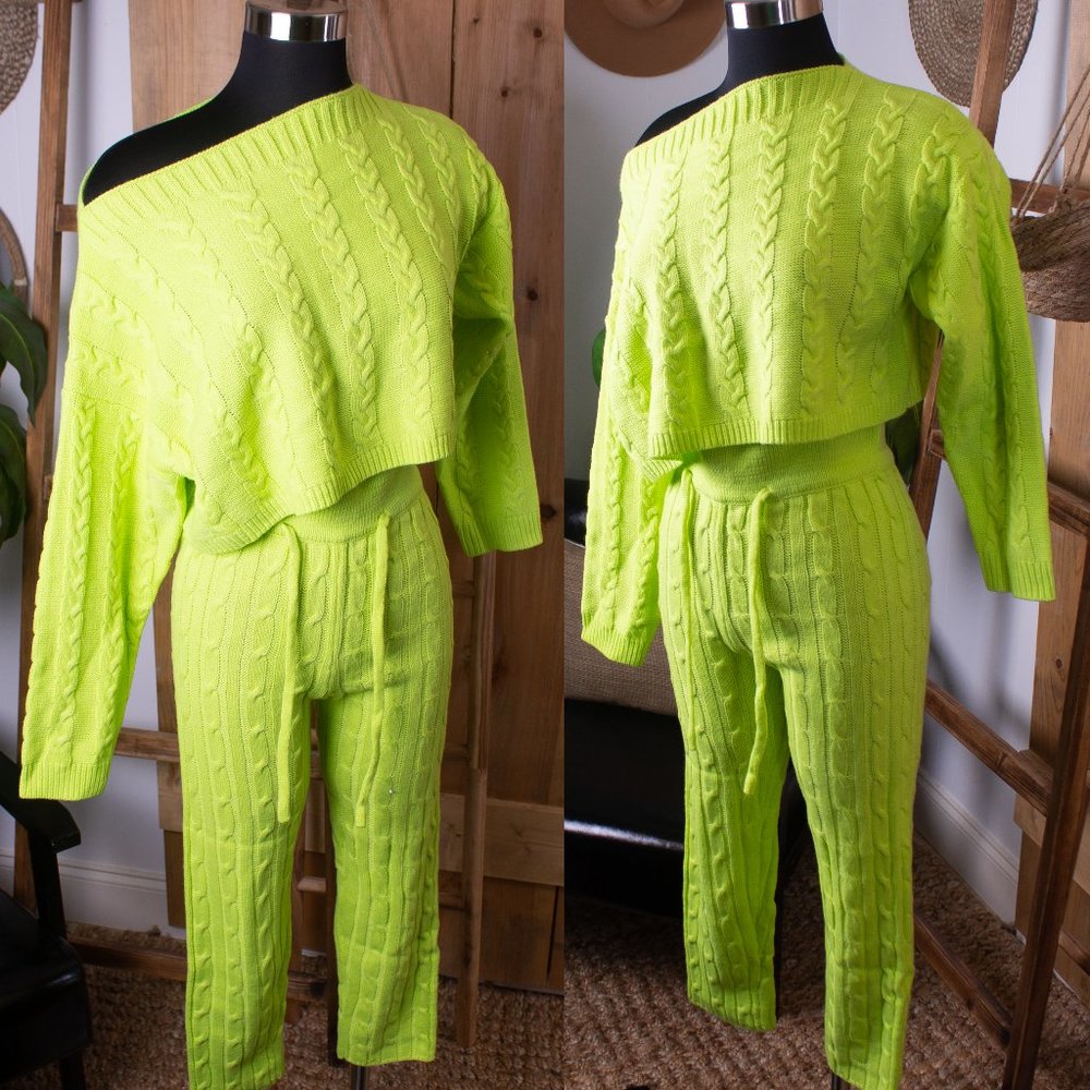 Cable Knit Set - image 1